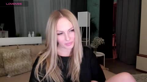 Snapshot of libby_nora chatting on 02/04/25, 06:06 Libby online show from 02/04/25, 06:06