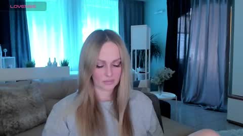 Snapshot of libby_nora chatting on 02/21/25, 09:34 Libby online show from 02/21/25, 09:34