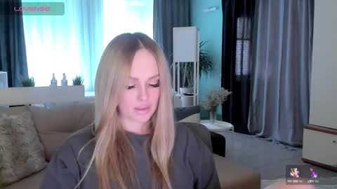 Snapshot of libby_nora chatting on 03/01/25, 10:55 Libby online show from 03/01/25, 10:55