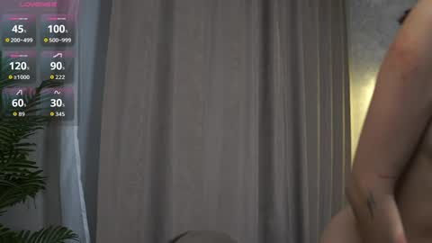 Snapshot of libbyshepard chatting on 10/24/25, 12:23 Elena online show from 10/24/25, 12:23