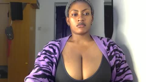 Snapshot of lick_my_pussyyy226651 chatting on 12/20/24, 10:00 caira online show from 12/20/24, 10:00