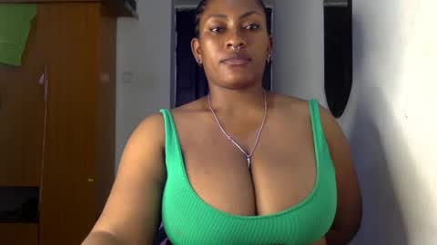 Snapshot of lick_my_pussyyy226651 chatting on 01/25/25, 12:48 caira online show from 01/25/25, 12:48