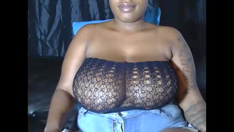 Snapshot of lickabletash98 chatting on 01/01/25, 04:07 lickabletash98 online show from 01/01/25, 04:07