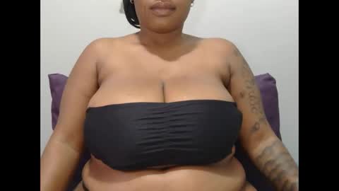 Snapshot of lickabletash98 chatting on 02/06/25, 12:05 lickabletash98 online show from 02/06/25, 12:05