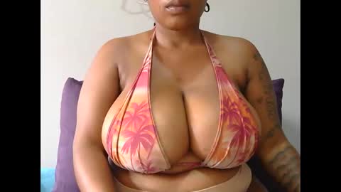 Snapshot of lickabletash98 chatting on 02/19/25, 07:28 lickabletash98 online show from 02/19/25, 07:28