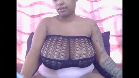 Snapshot of lickabletash98 chatting on 09/26/25, 06:39 lickabletash98 online show from 09/26/25, 06:39
