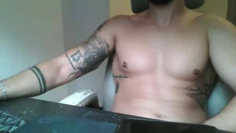 lickmetwice7 online show from 09/29/25, 07:40