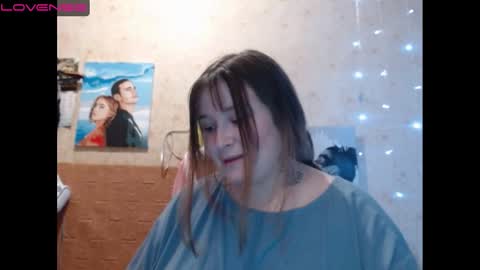 Snapshot of light_lunaa chatting on 12/13/24, 02:27 light_lunaa online show from 12/13/24, 02:27