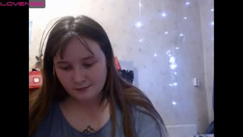 Snapshot of light_lunaa chatting on 12/23/24, 10:21 light_lunaa online show from 12/23/24, 10:21