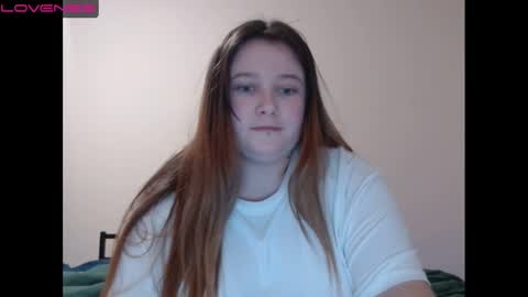 Snapshot of light_lunaa chatting on 01/03/25, 11:35 light_lunaa online show from 01/03/25, 11:35