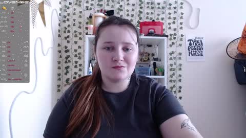 Snapshot of light_lunaa chatting on 02/01/25, 09:00 light_lunaa online show from 02/01/25, 09:00