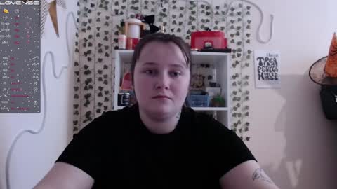 Snapshot of light_lunaa chatting on 02/04/25, 10:43 light_lunaa online show from 02/04/25, 10:43