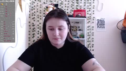 Snapshot of light_lunaa chatting on 02/07/25, 07:40 light_lunaa online show from 02/07/25, 07:40