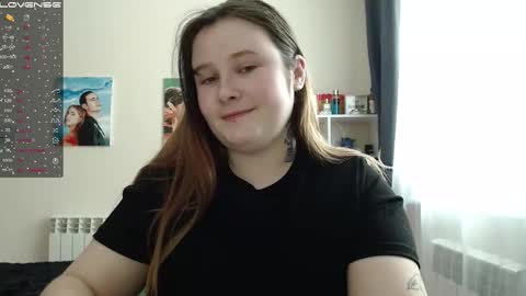 Snapshot of light_lunaa chatting on 02/12/25, 10:24 light_lunaa online show from 02/12/25, 10:24