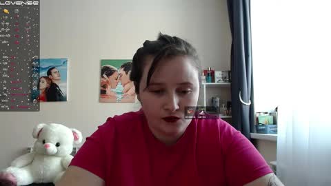 Snapshot of light_lunaa chatting on 02/14/25, 10:17 light_lunaa online show from 02/14/25, 10:17
