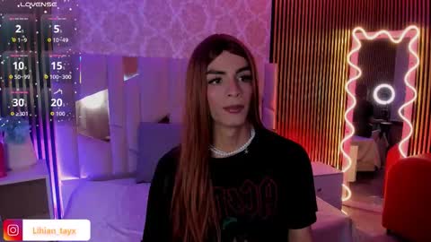 LIHIAN online show from 10/18/25, 03:53