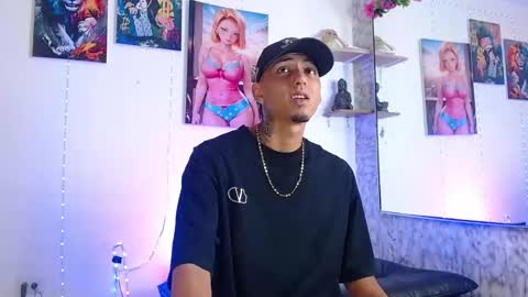 Snapshot of liiaam_lee_ chatting on 10/12/25, 02:49 Daniel online show from 10/12/25, 02:49