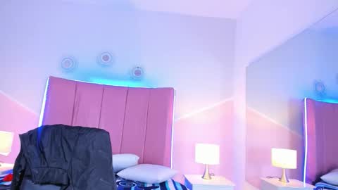 liiam_smith_ online show from 10/18/25, 01:23