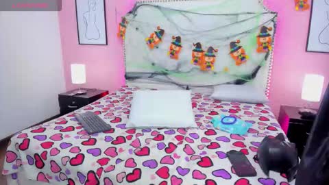 liiam_smith_ online show from 10/31/25, 01:34