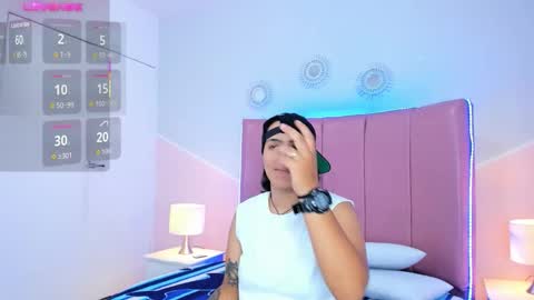 liiam_smith_ online show from 11/12/25, 01:11