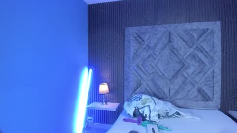         online show from 02/26/25, 11:52