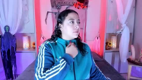         online show from 10/29/25, 11:45