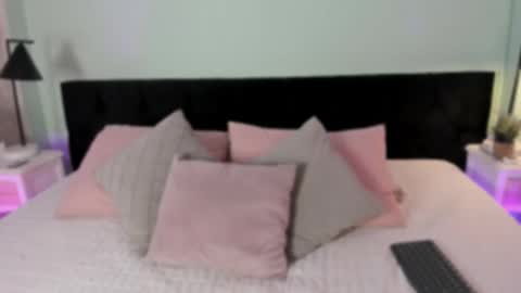 Snapshot of liily_foox chatting on 10/17/25, 07:38 lily online show from 10/17/25, 07:38