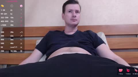 Snapshot of likeable_rogue chatting on 10/22/25, 07:19 Conor online show from 10/22/25, 07:19