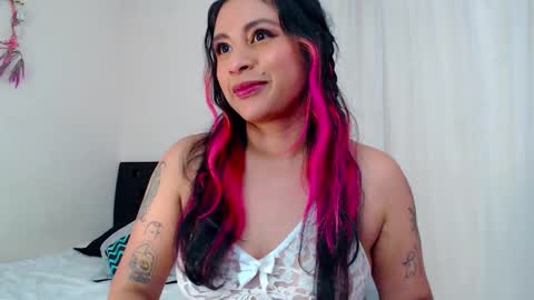 likedpants01 online show from 11/25/25, 03:56