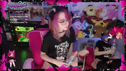 Snapshot of likemyashe chatting on 11/17/25, 04:40 LikeMyAshe online show from 11/17/25, 04:40