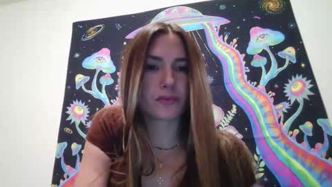 Snapshot of lil_bit_midnightmuse chatting on 10/16/25, 08:15 lil_bit_midnightmuse online show from 10/16/25, 08:15