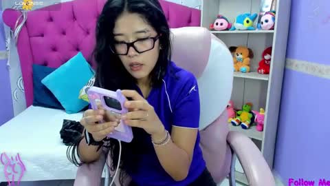 Snapshot of lil_cey chatting on 02/07/25, 02:47 Lili Cey online show from 02/07/25, 02:47