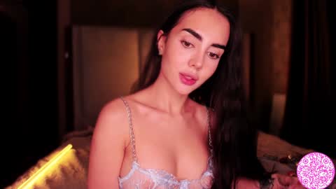 Snapshot of lil_gabbyg chatting on 02/07/25, 06:35 Gabriela online show from 02/07/25, 06:35