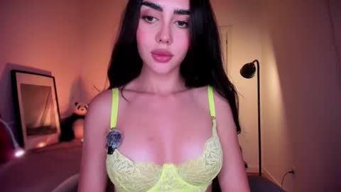 Snapshot of lil_gabbyg chatting on 11/08/25, 07:56 Gabriela online show from 11/08/25, 07:56