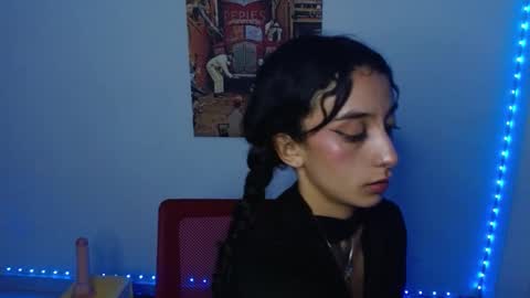 Lisaa online show from 12/15/24, 09:56