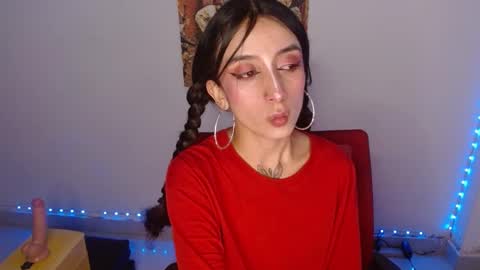 Lisaa online show from 12/22/24, 06:49