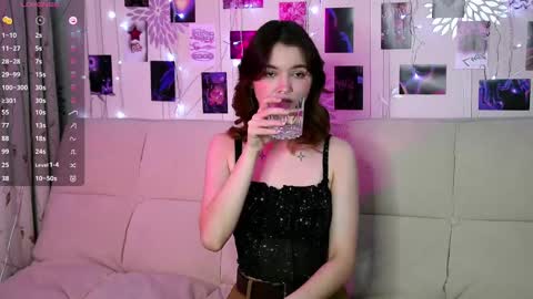 Snapshot of lil_raysss chatting on 02/21/25, 04:40 lil_raysss online show from 02/21/25, 04:40