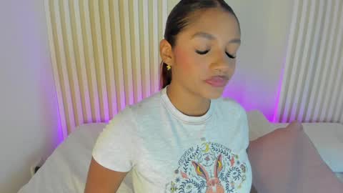 Snapshot of lila_cohen chatting on 01/26/25, 08:02 L I L A online show from 01/26/25, 08:02