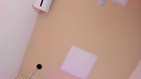 Snapshot of lila_cohen chatting on 03/05/25, 02:46 L I L A online show from 03/05/25, 02:46