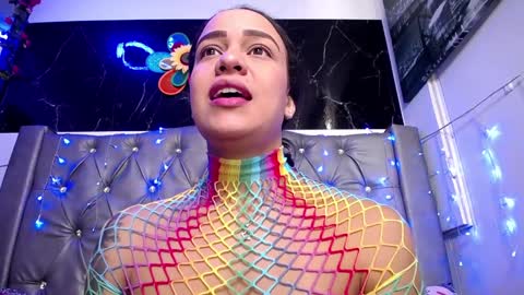   online show from 01/22/25, 01:42