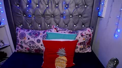   online show from 02/05/25, 11:12