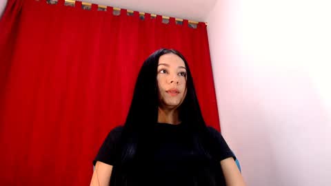 Snapshot of lila_pinky chatting on 12/19/24, 02:46 L I L A online show from 12/19/24, 02:46