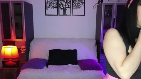 Snapshot of lila_wray chatting on 02/23/25, 03:51 Lila online show from 02/23/25, 03:51