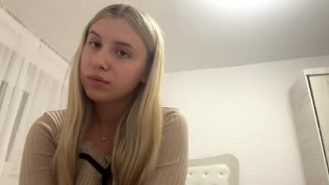 Snapshot of lilamilesa chatting on 10/07/25, 05:43 Lila online show from 10/07/25, 05:43