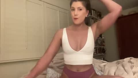 lilbi85_ online show from 02/05/25, 03:45