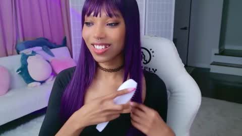 Snapshot of lileviemarie chatting on 09/09/25, 02:00 evie online show from 09/09/25, 02:00