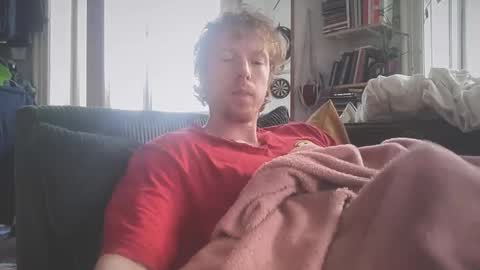 Snapshot of lilginge1 chatting on 09/21/25, 02:08 lilginge1 online show from 09/21/25, 02:08