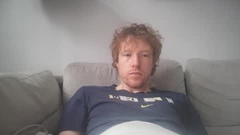 Snapshot of lilginge1 chatting on 09/29/25, 03:28 lilginge1 online show from 09/29/25, 03:28