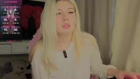 Nika and Lori online show from 10/29/25, 06:04