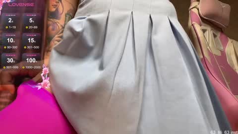 Lili online show from 11/13/25, 02:38